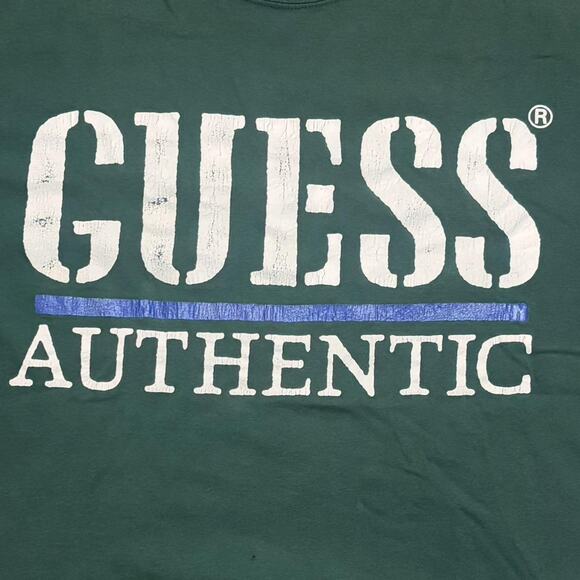 Green guess cotton streetwear tee with a few flaws (L) - Picture 3 of 6